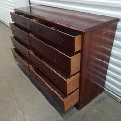 Wood Dressers. Free Delivery 👍