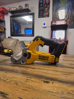 DeWalt 20V Cordless Pipe Cutter Tool Only panchos tools