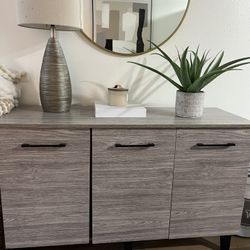 Sideboard/Entry Table 