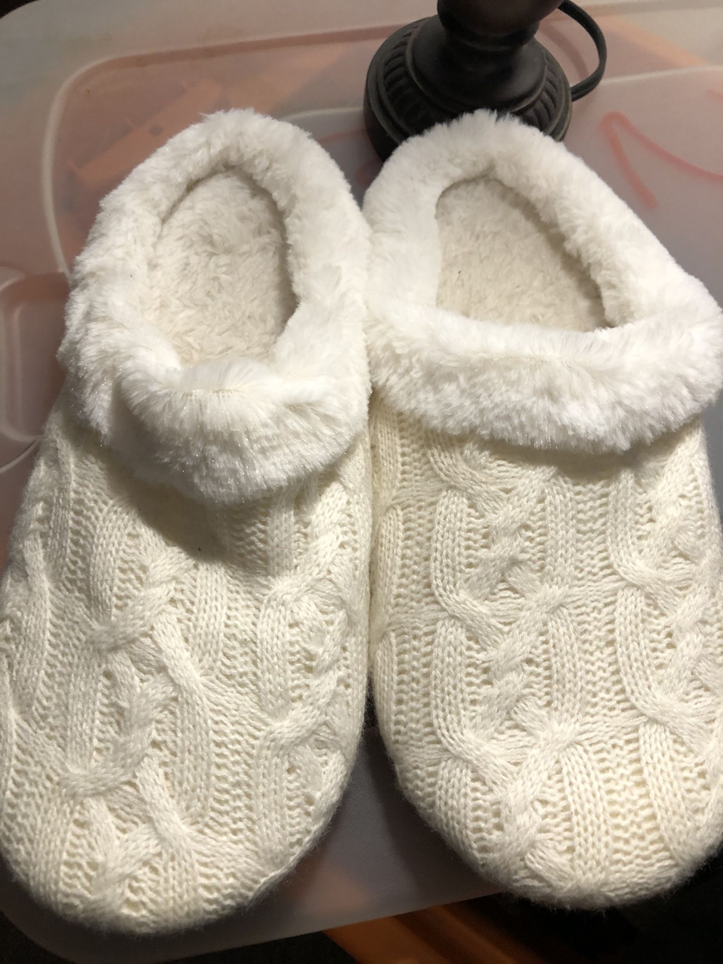 Women’s slippers