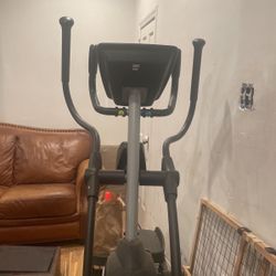 Elliptical trainer