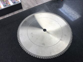 🛠️ Industrial Circular Saw Blade – Excellent Condition