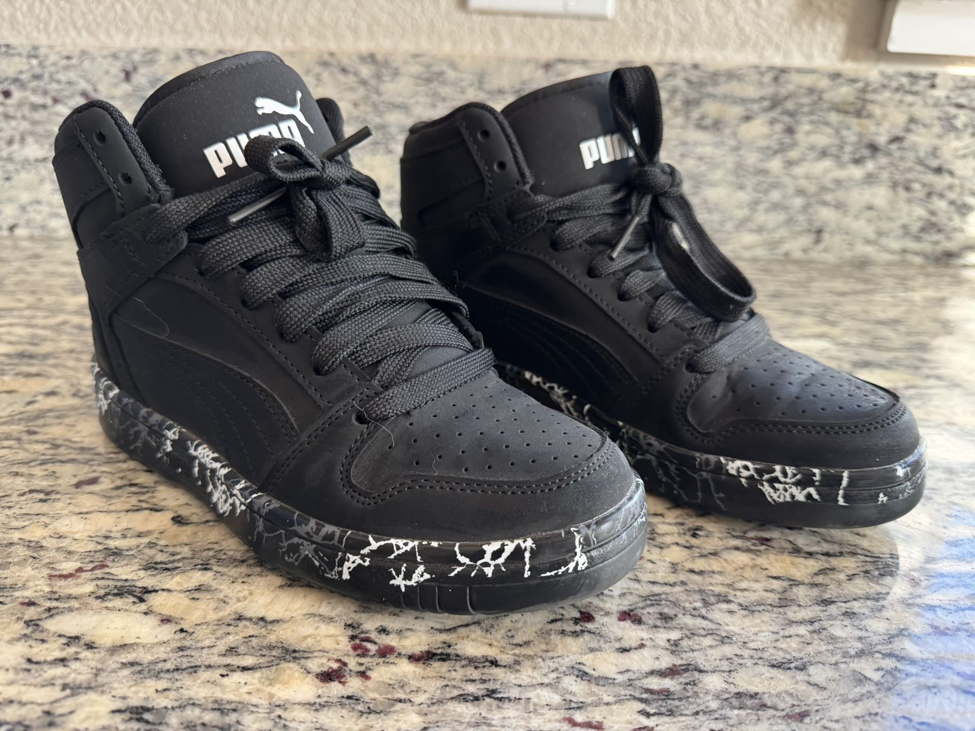 Boy’s Puma’s