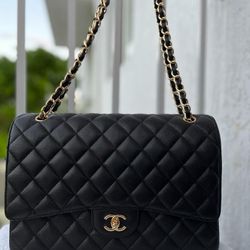 Chanel Maxi Flap for Sale in Miami, FL - OfferUp
