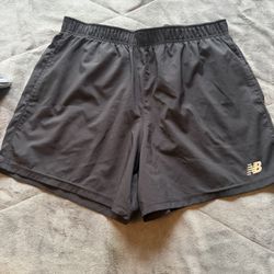 New Balance Shorts Size Large 