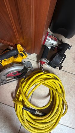 Super roofer max barley used for one jobsite dewalt 6inch skillsaw no battery husky air hose for compressor used once