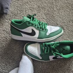 Low Jordan 1's Pine Green