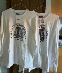 Levi's Long Sleeve Graphic Shirts – Set of 2