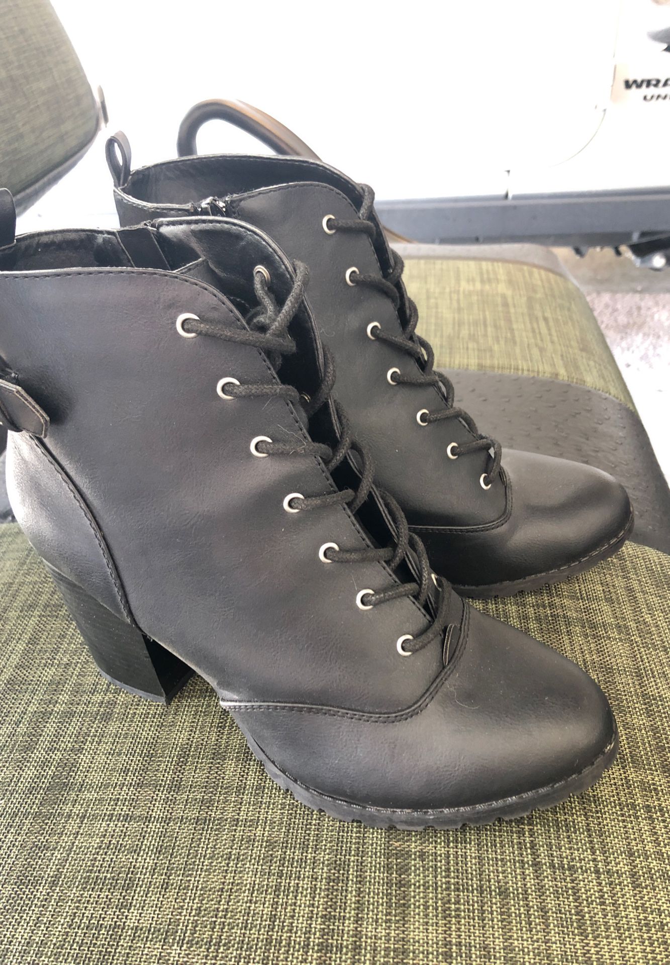 Black boots size 10
