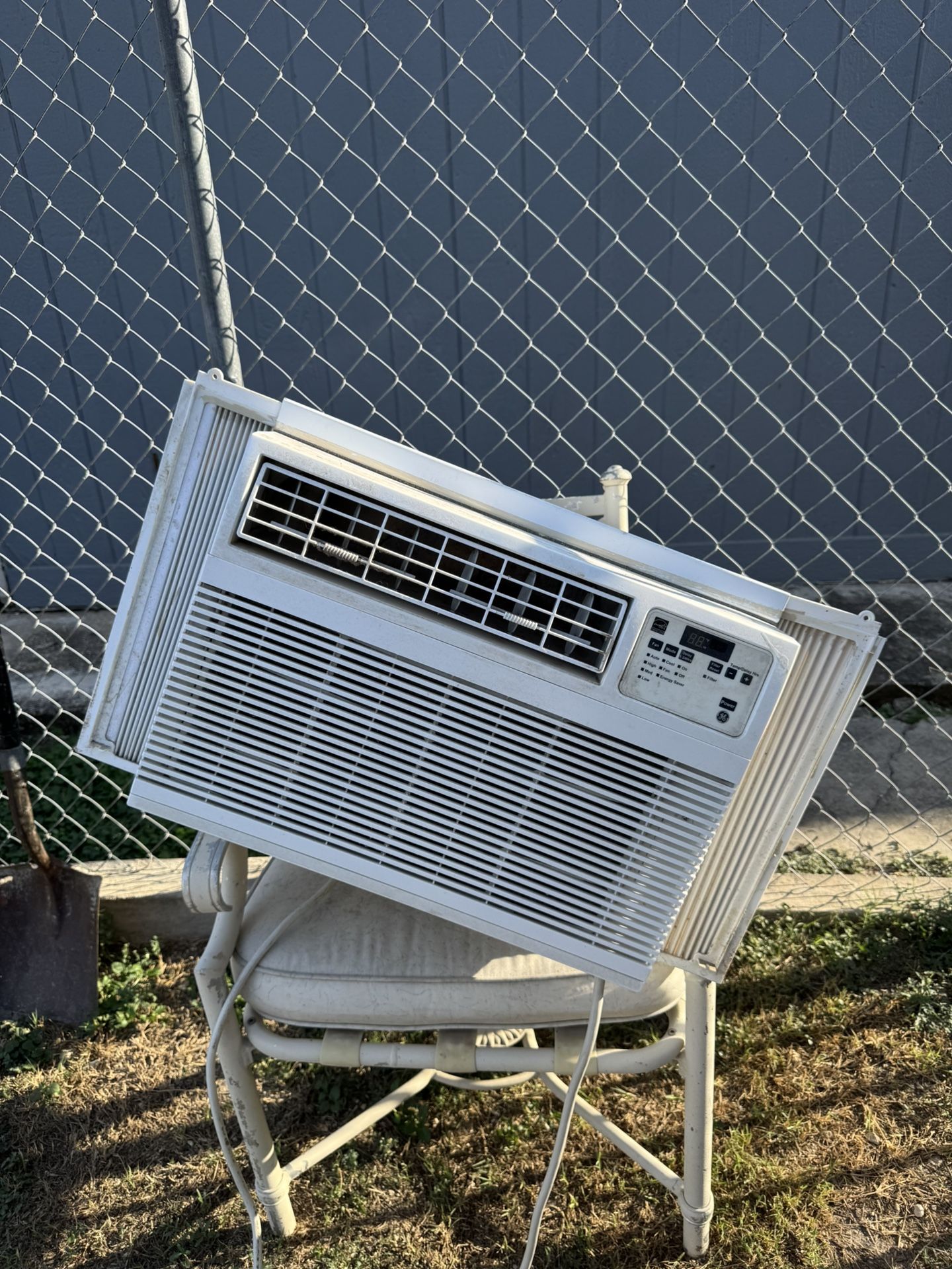 General Electric Window AC Unit 10,000 BTU Appliances