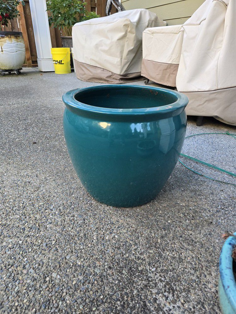 Large Garden Pot