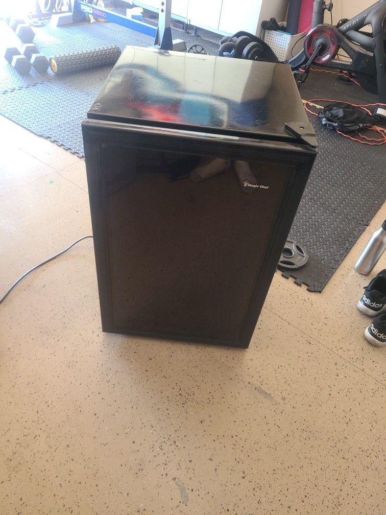 Magic Chef Wine Fridge