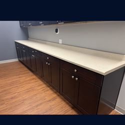 Cabinets 