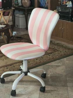 Desk chair