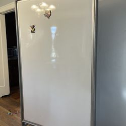 Mobile Magnetic Double-Sided Whiteboard