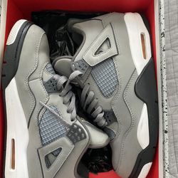 Jordan 4 Cool Grey