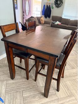 Dinning Table 4 chairs