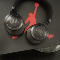 JBL BLUETOOTH HEADPHONES 