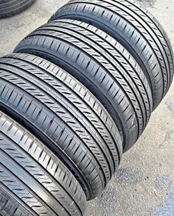 205/55-16 vendo set de Tires con 80% de vida las 4