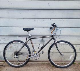 SCHWINN HIGH SIERRA CITY BIKE