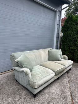 Restoration Hardware Couch - (Free Curbside Delivery)