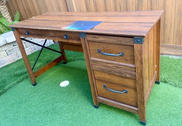 Free Desk - Used but works