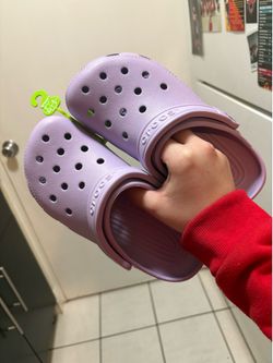 Lavender Crocs size J4
