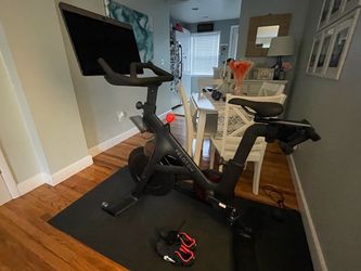 Complete Peloton Bike+ Bundle (Includes Size 8 Shoes, 3 pound weights & Mat) – Excellent Condition