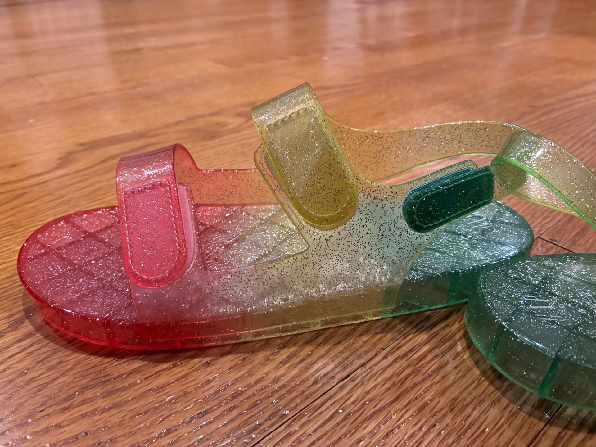 Gap Sandals Kids Size 4