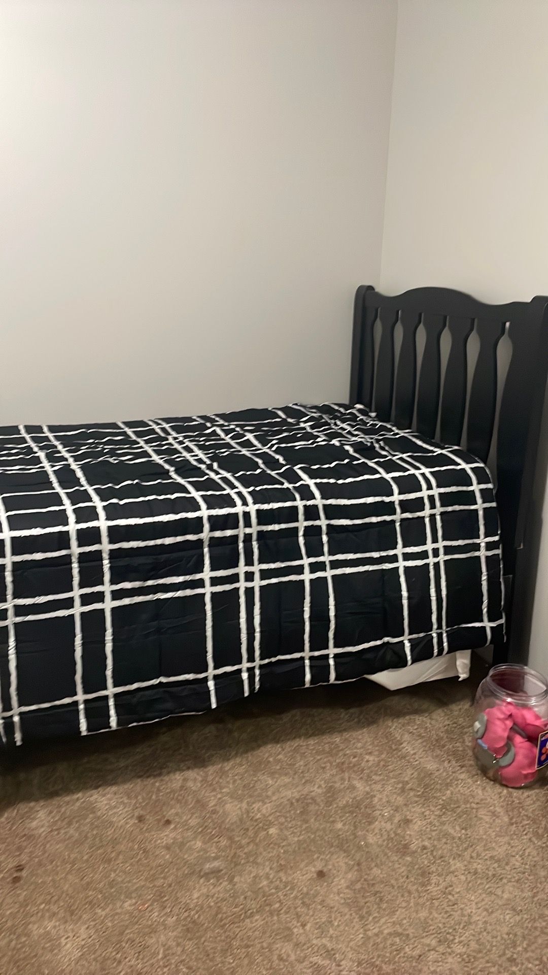 Complete twin bed