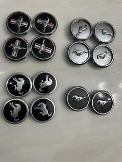 Mustang Center Caps