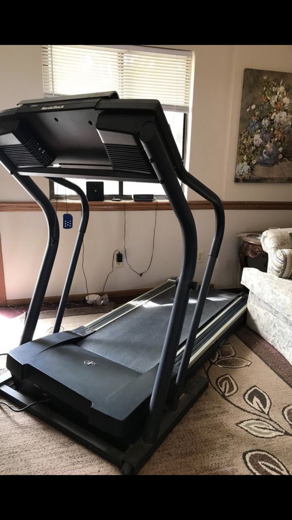 NordicTrack C1900 Treadmill for Sale in Bakersfield, CA OfferUp