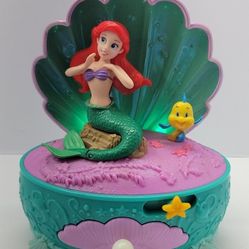 Pre-owned Disney The Little Mermaid Ariel musical jewelry box featuring lights,