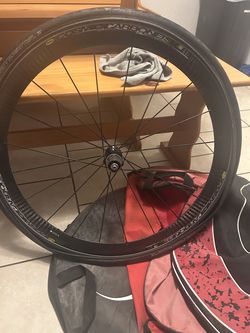 Mavic Aksium Race & Cosmic Carbone SL Wheelset