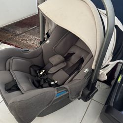 Nuna Pipa Infant Car Seat With base 