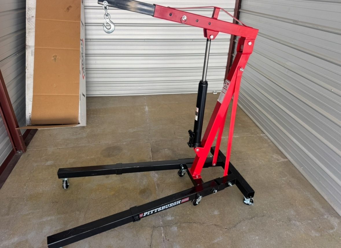 Used 1x Harbor Freight engine hoist $185.00
