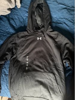 Under armor hoodie size Medium