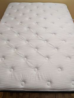 🛏️ Que,en Beautyrest 14 inch  BR800 Pillow Top Matt,ress - NEW Store Display!
