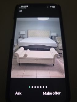 King SIZE BED WITH OTTOMAN RECLINER AND 2 LAMPS