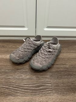 Nike W running shoes 7.5