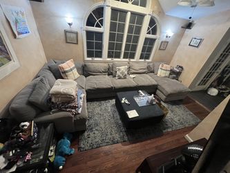 Couch Mint Condition $400