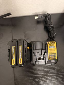 Dewalt 20v Batteries And Charger