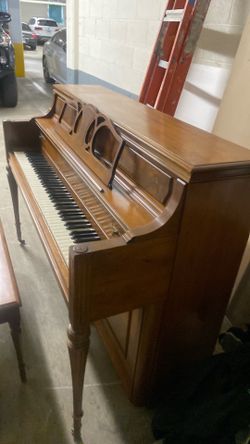 Yamaha piano