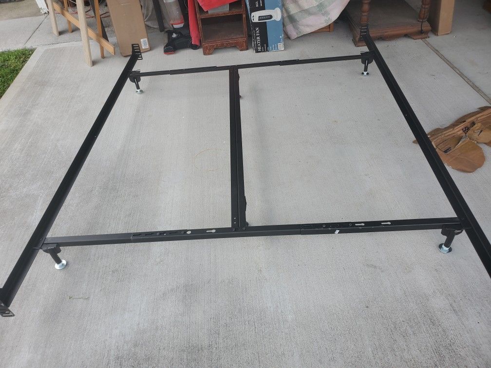 Bed Frame Twin/Queen/King PENDING PICK UP