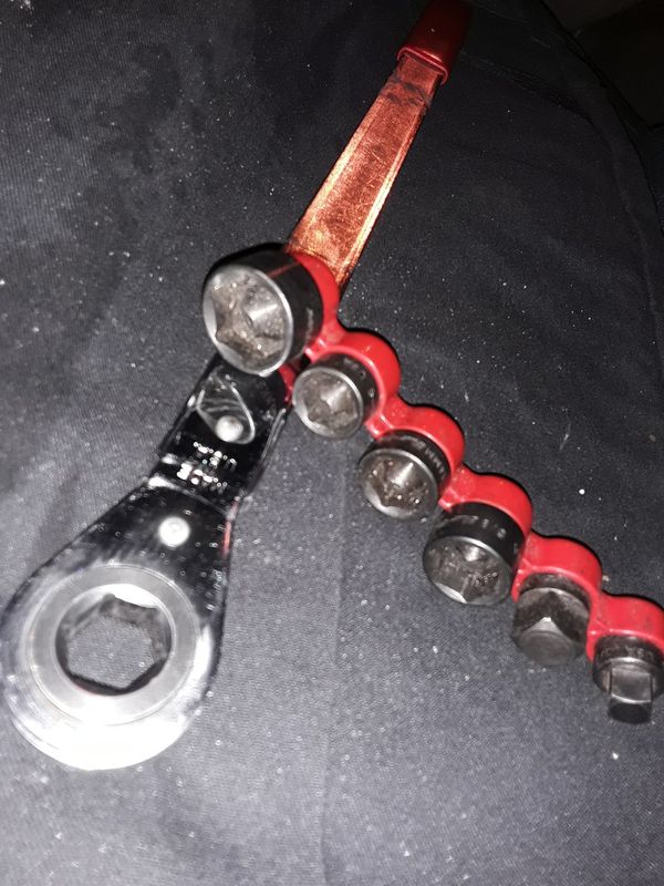 SnapOn serpentine belt wrench kit for Sale in Hemet, CA OfferUp
