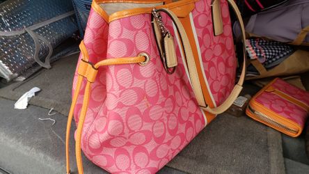 Medium Coach Tote Bag Purse Pink, Gray, & White for Sale in Skok, WA -  OfferUp