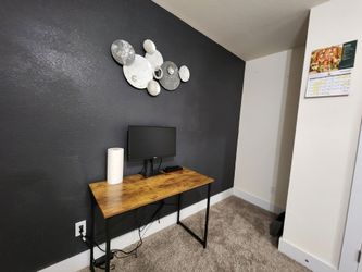 Working desk table in good condition