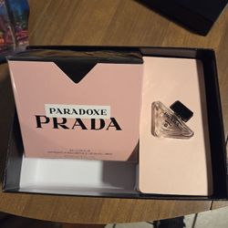Prada Perfume 