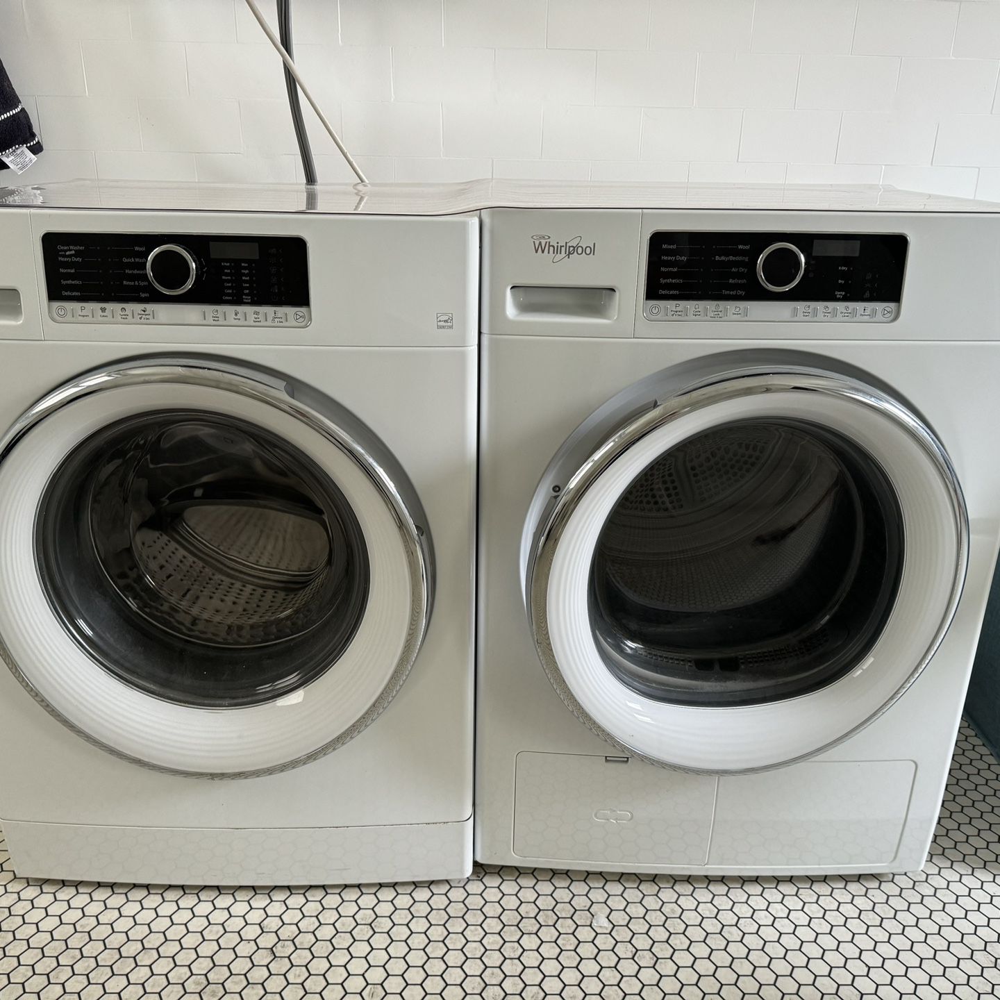 Whirpool Compact Washer & Dryer 