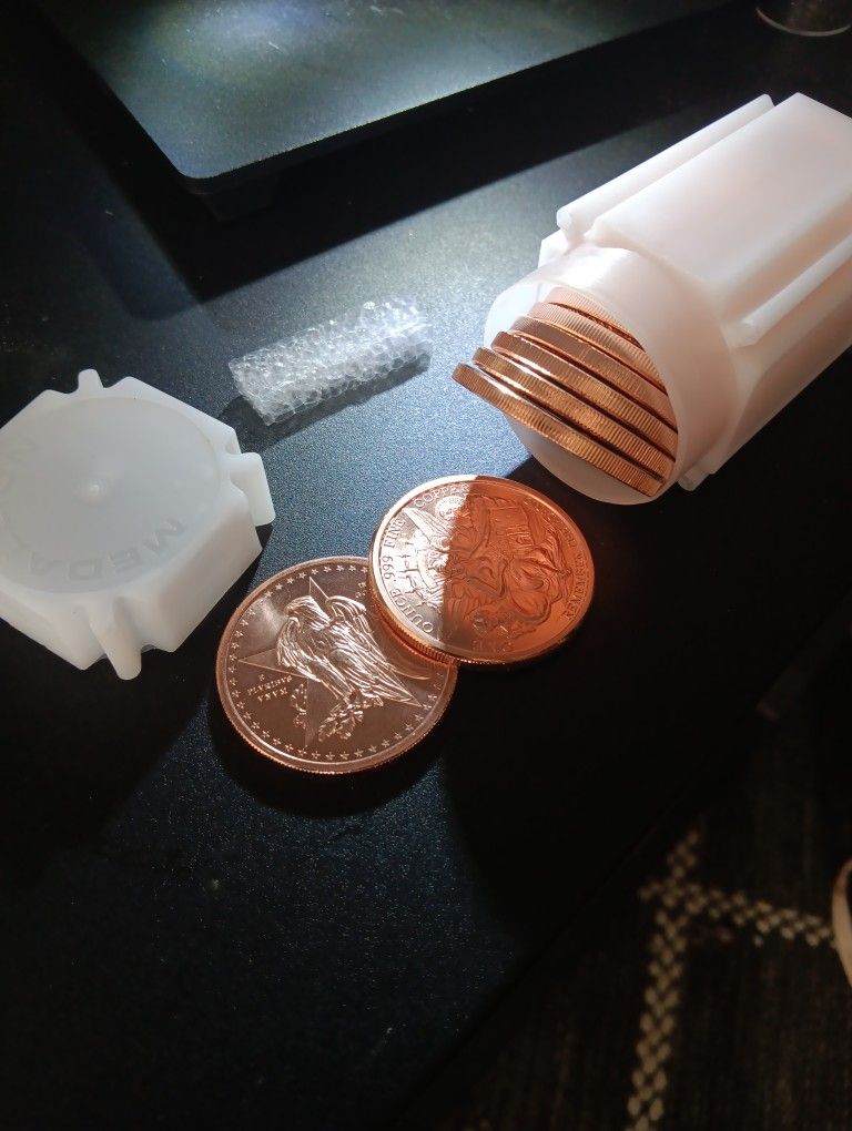 One Tube Of 1oz Copper Coins. Remember The AlAMO!